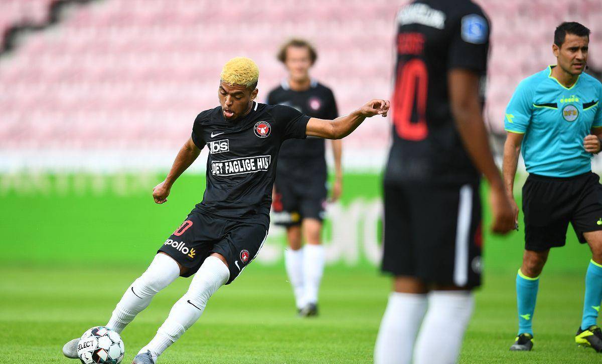 亚特兰大内部会议纪要流出:窗口期更衣室发声;欧冠使命明确;纪律约束更严格的简单介绍 亚特兰大内部会议纪要流出:窗口期更衣室发声;欧冠使命明确;纪律约束更严格的简单介绍